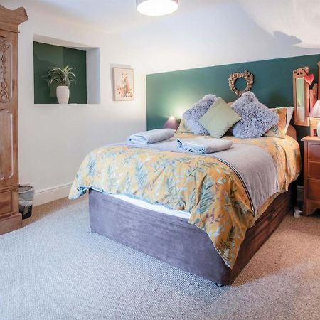 Hall House - 3 Bedroom Cottage - Saint Florence Bagian luar foto