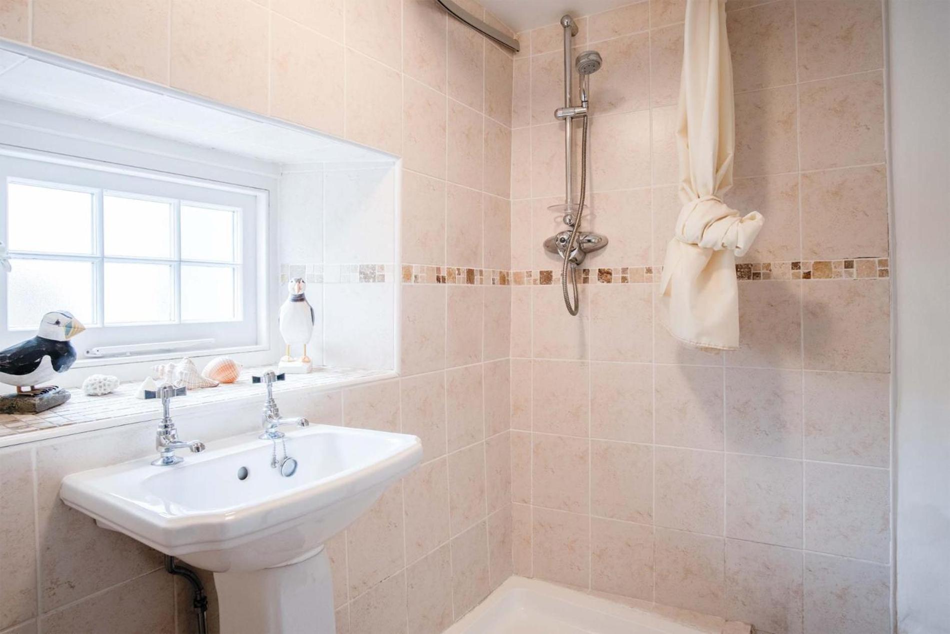 Hall House - 3 Bedroom Cottage - Saint Florence Bagian luar foto