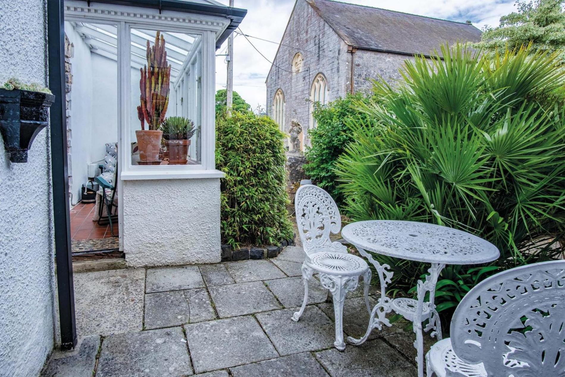 Hall House - 3 Bedroom Cottage - Saint Florence Bagian luar foto